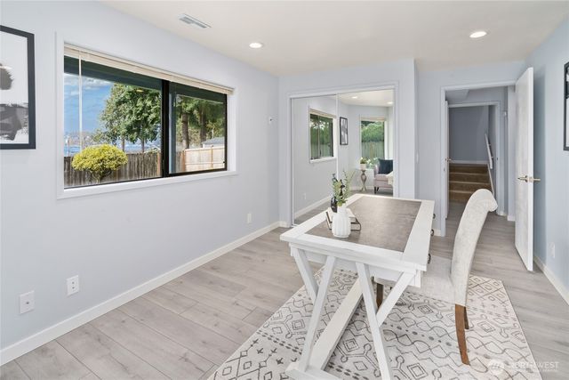 6214 NE 129th Street, Kirkland, WA 98034