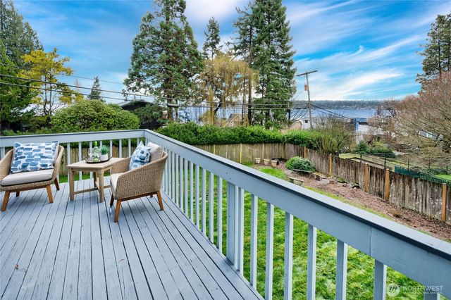 6214 NE 129th Street, Kirkland, WA 98034