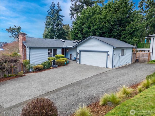 6214 NE 129th Street, Kirkland, WA 98034