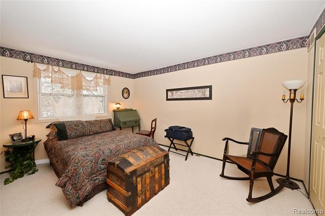 5084 Buckingham, Troy, MI 48098