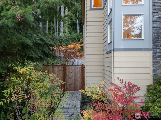 1854 Claret Loop NW, Poulsbo, WA 98370