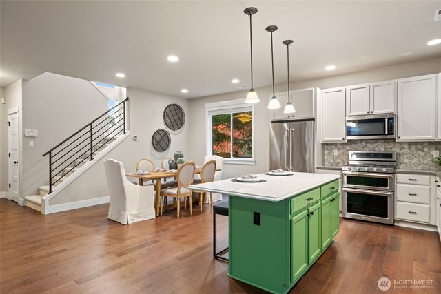 1854 Claret Loop NW, Poulsbo, WA 98370