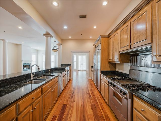 652 Oglethorpe Ave, St Simons Island, GA 31522