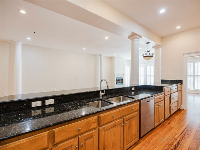 652 Oglethorpe Ave, St Simons Island, GA 31522