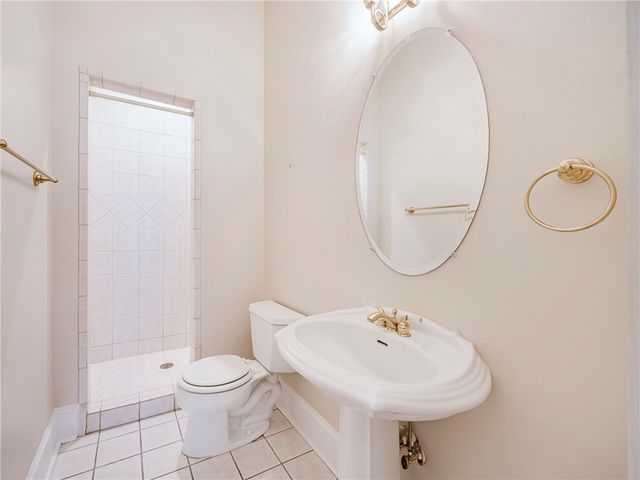 652 Oglethorpe Ave, St Simons Island, GA 31522