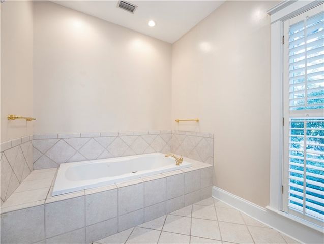 652 Oglethorpe Ave, St Simons Island, GA 31522