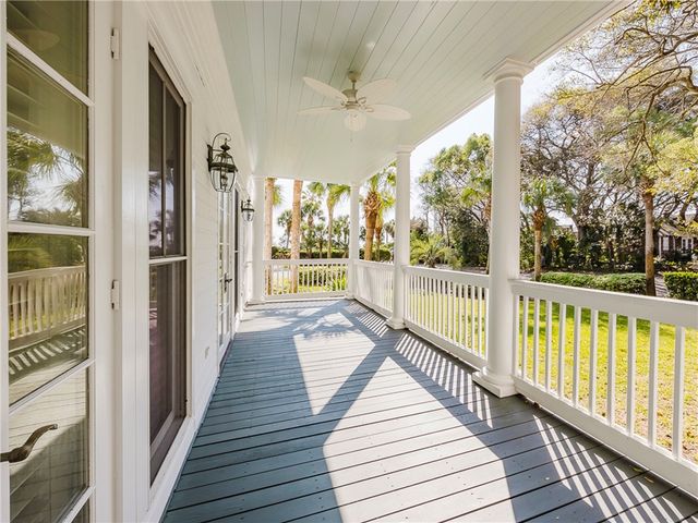 652 Oglethorpe Ave, St Simons Island, GA 31522
