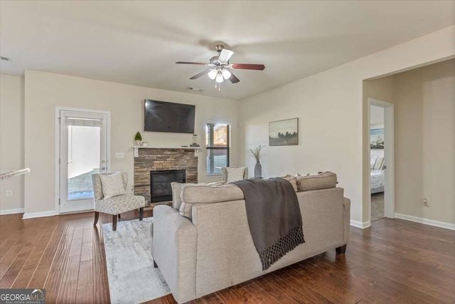 704 Flag Street, Canton, GA 30114