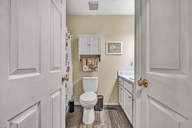 1711 Bush Farm DR, Vinton, VA 24179