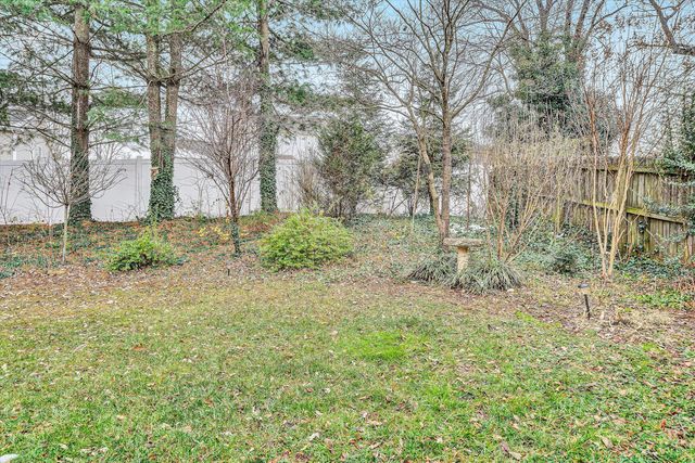 1711 Bush Farm DR, Vinton, VA 24179