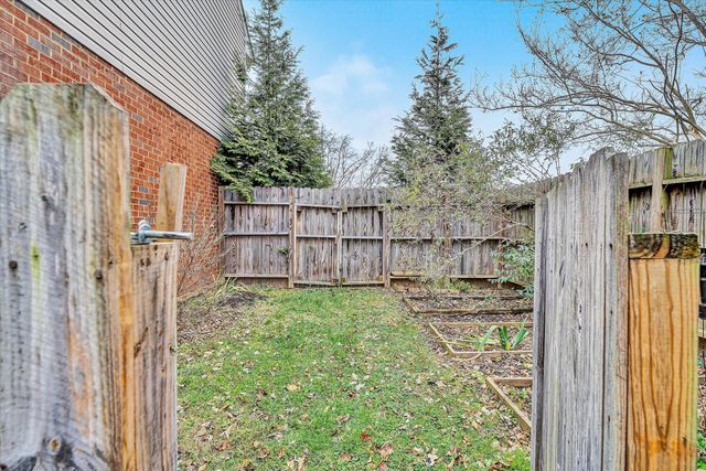 1711 Bush Farm DR, Vinton, VA 24179