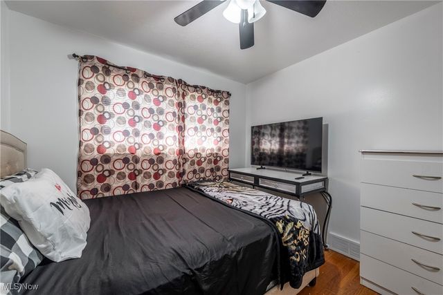 902 Colonel Drive, Cleveland, OH 44109