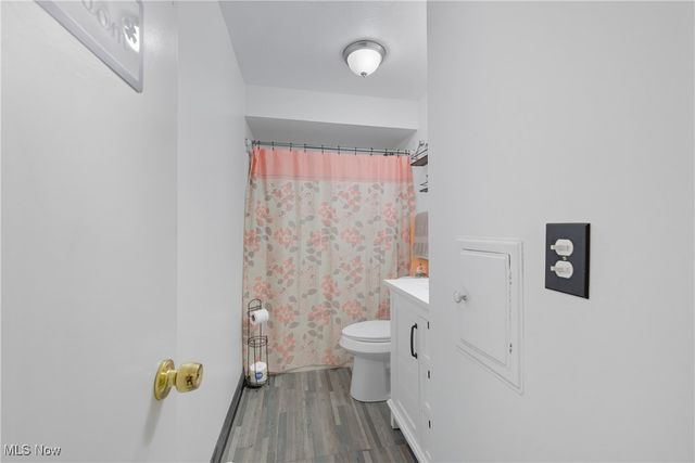 902 Colonel Drive, Cleveland, OH 44109