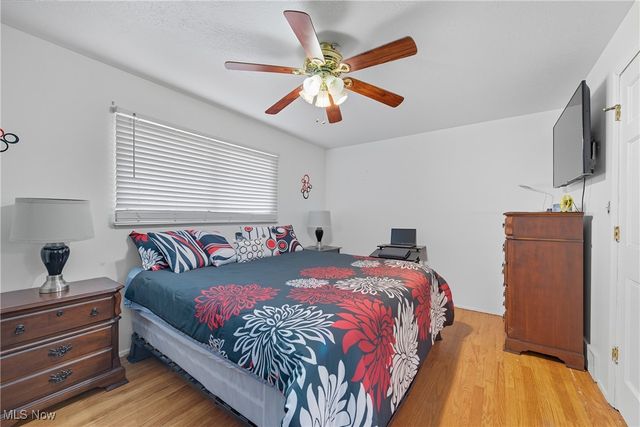 902 Colonel Drive, Cleveland, OH 44109