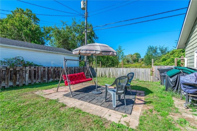 902 Colonel Drive, Cleveland, OH 44109