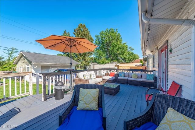 902 Colonel Drive, Cleveland, OH 44109