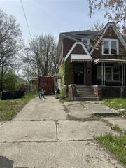 15379 Tracey Street, Detroit, MI 48227
