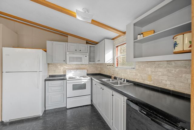 1196 Pickle Knight Rd, Joelton, TN 37080