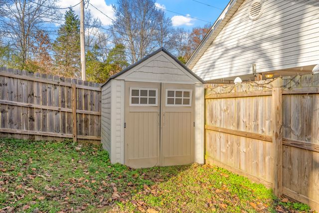 1196 Pickle Knight Rd, Joelton, TN 37080