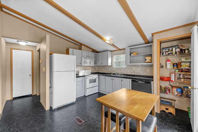 1196 Pickle Knight Rd, Joelton, TN 37080