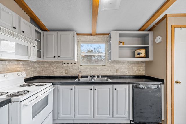 1196 Pickle Knight Rd, Joelton, TN 37080