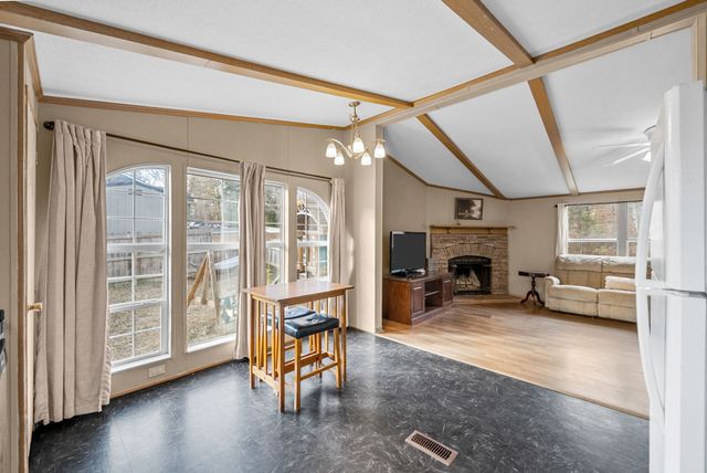 1196 Pickle Knight Rd, Joelton, TN 37080