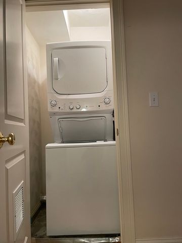 220 Grove Street 1, Waltham, MA 02453