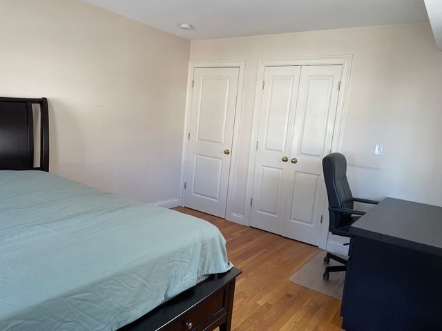 220 Grove Street 1, Waltham, MA 02453