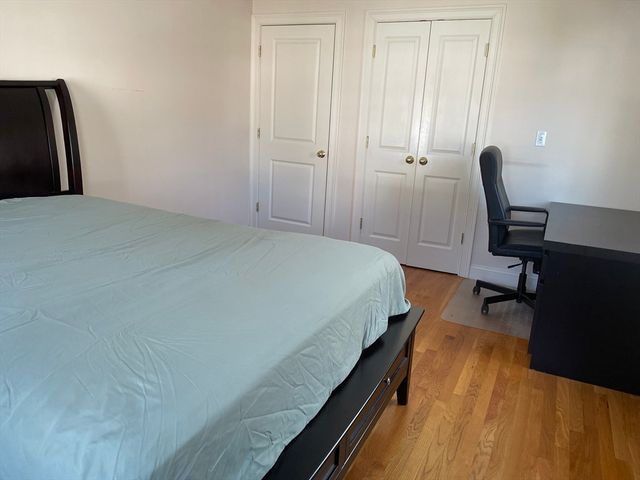 220 Grove Street 1, Waltham, MA 02453