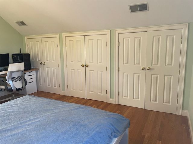 220 Grove Street 1, Waltham, MA 02453