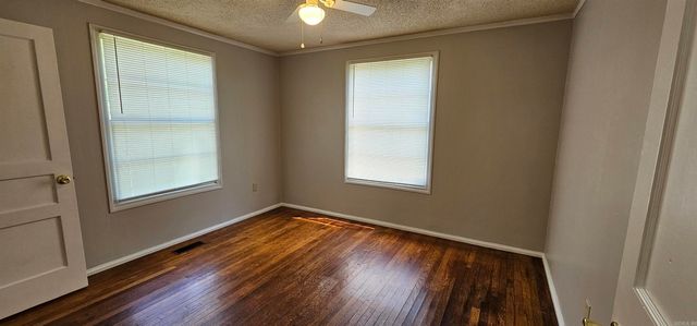 1924 Flora St, North Little Rock, AR 72114