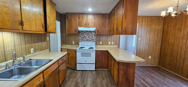 1924 Flora St, North Little Rock, AR 72114