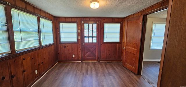 1924 Flora St, North Little Rock, AR 72114