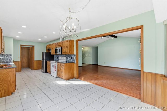 4517 S 135th East Avenue, Tulsa, OK 74134