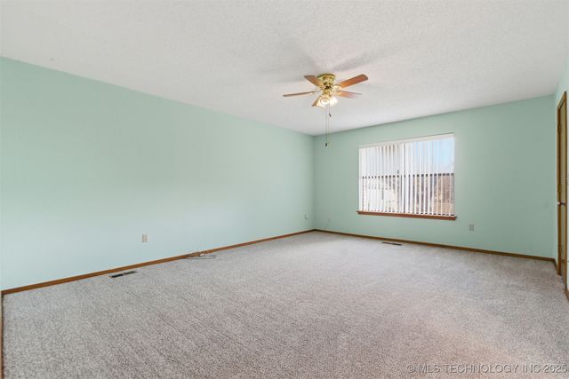 4517 S 135th East Avenue, Tulsa, OK 74134