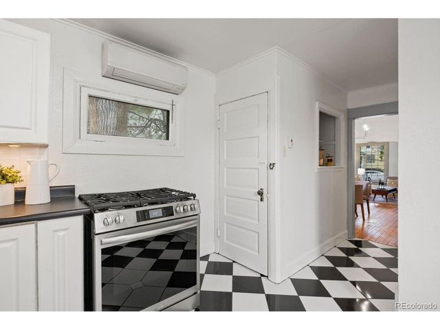 451 N Corona St, Denver, CO 80218