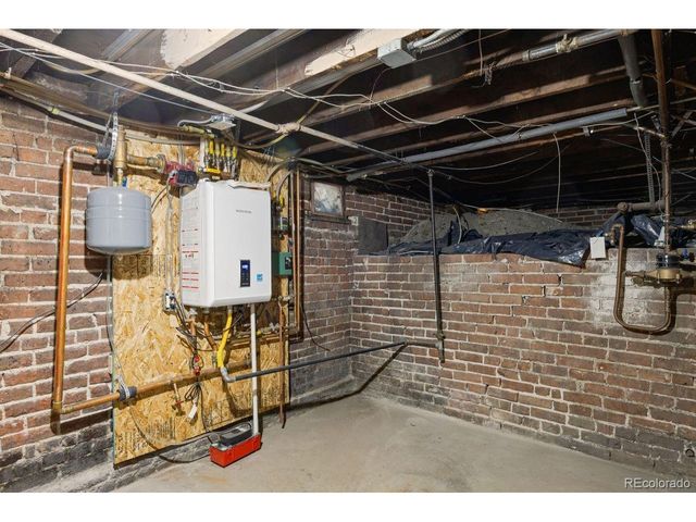 451 N Corona St, Denver, CO 80218