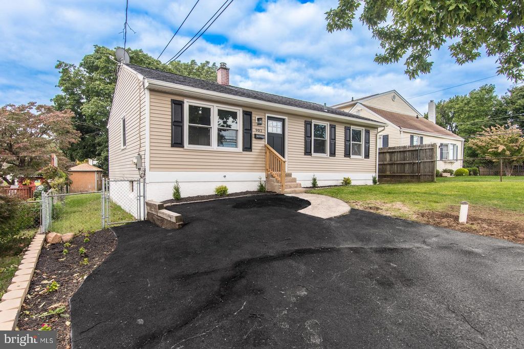 902 EXCELSIOR AVE, Croydon, PA 19021 — photo 2