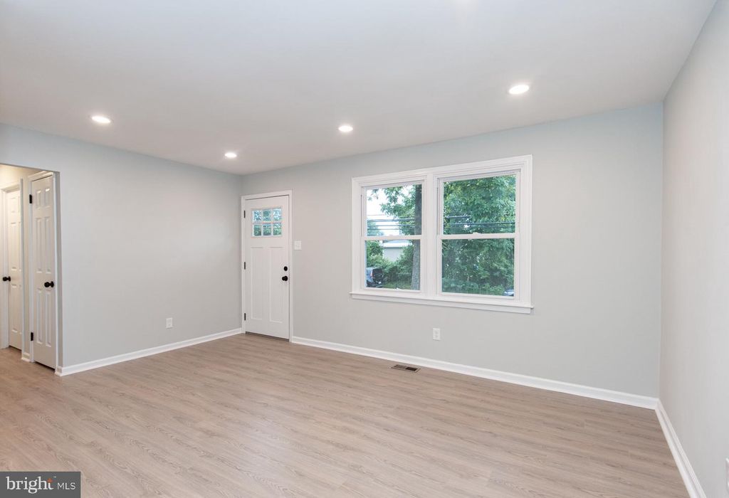 902 EXCELSIOR AVE, Croydon, PA 19021 — photo 5