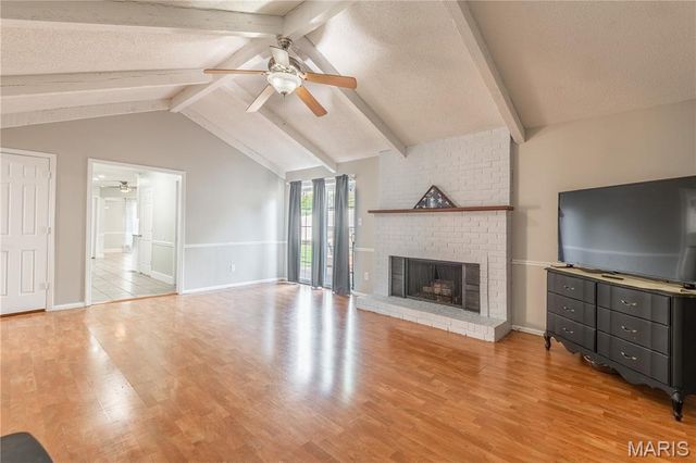 4851 Arevalo Drive, St Louis, MO 63128