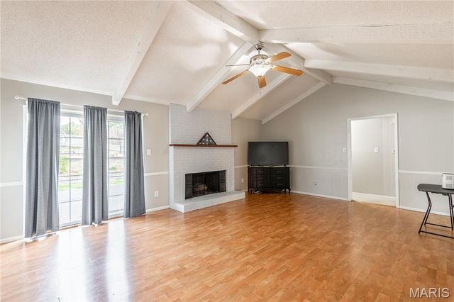 4851 Arevalo Drive, St Louis, MO 63128