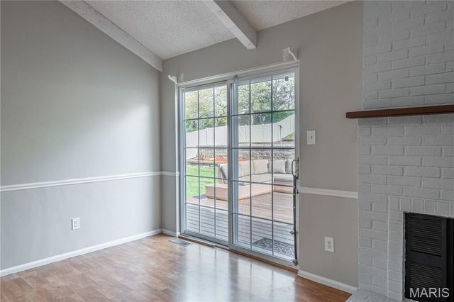 4851 Arevalo Drive, St Louis, MO 63128