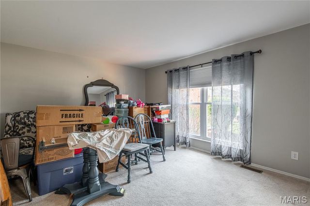 4851 Arevalo Drive, St Louis, MO 63128