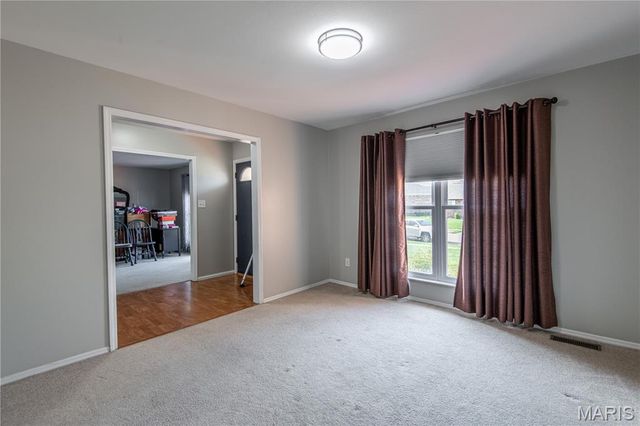 4851 Arevalo Drive, St Louis, MO 63128