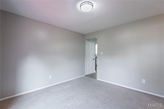 4851 Arevalo Drive, St Louis, MO 63128