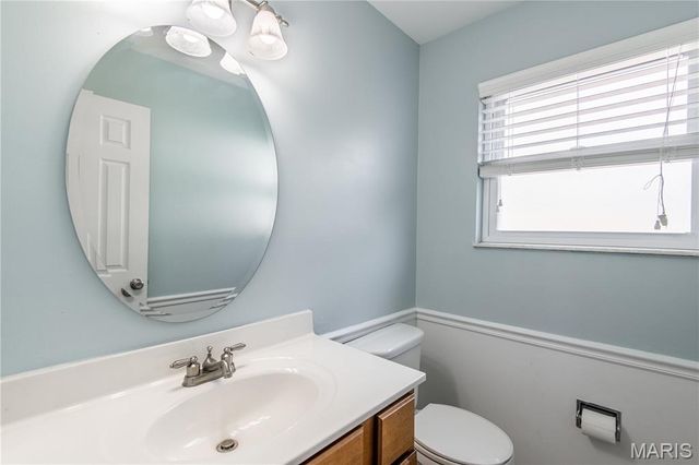 4851 Arevalo Drive, St Louis, MO 63128