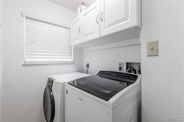 4851 Arevalo Drive, St Louis, MO 63128