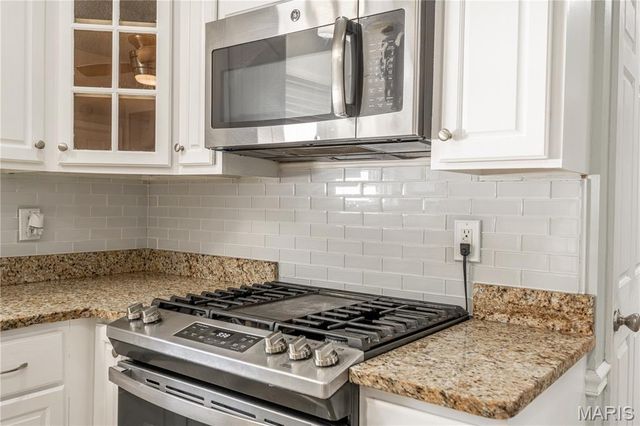 4851 Arevalo Drive, St Louis, MO 63128