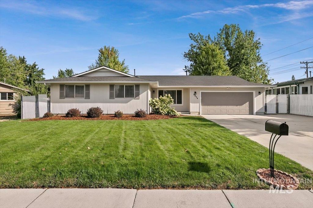 9034 W Oakmont Ct., Boise, ID 83704