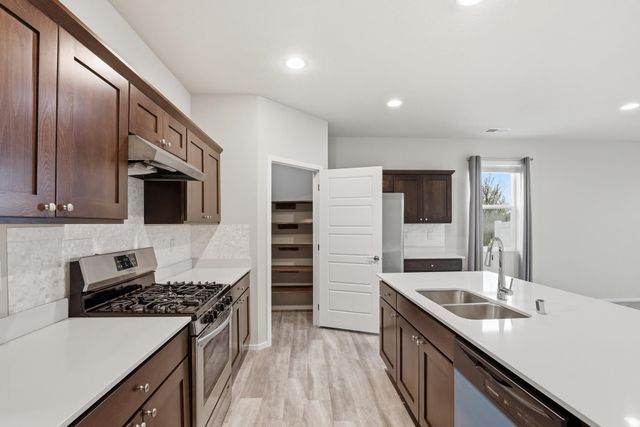 10003 N White Ln, Cheney, WA 99004